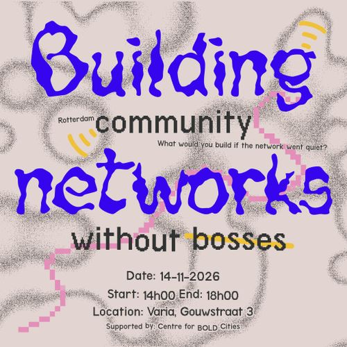 Building community networks without bosses